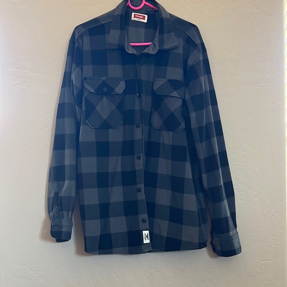 Wrangler Flannel Size XL